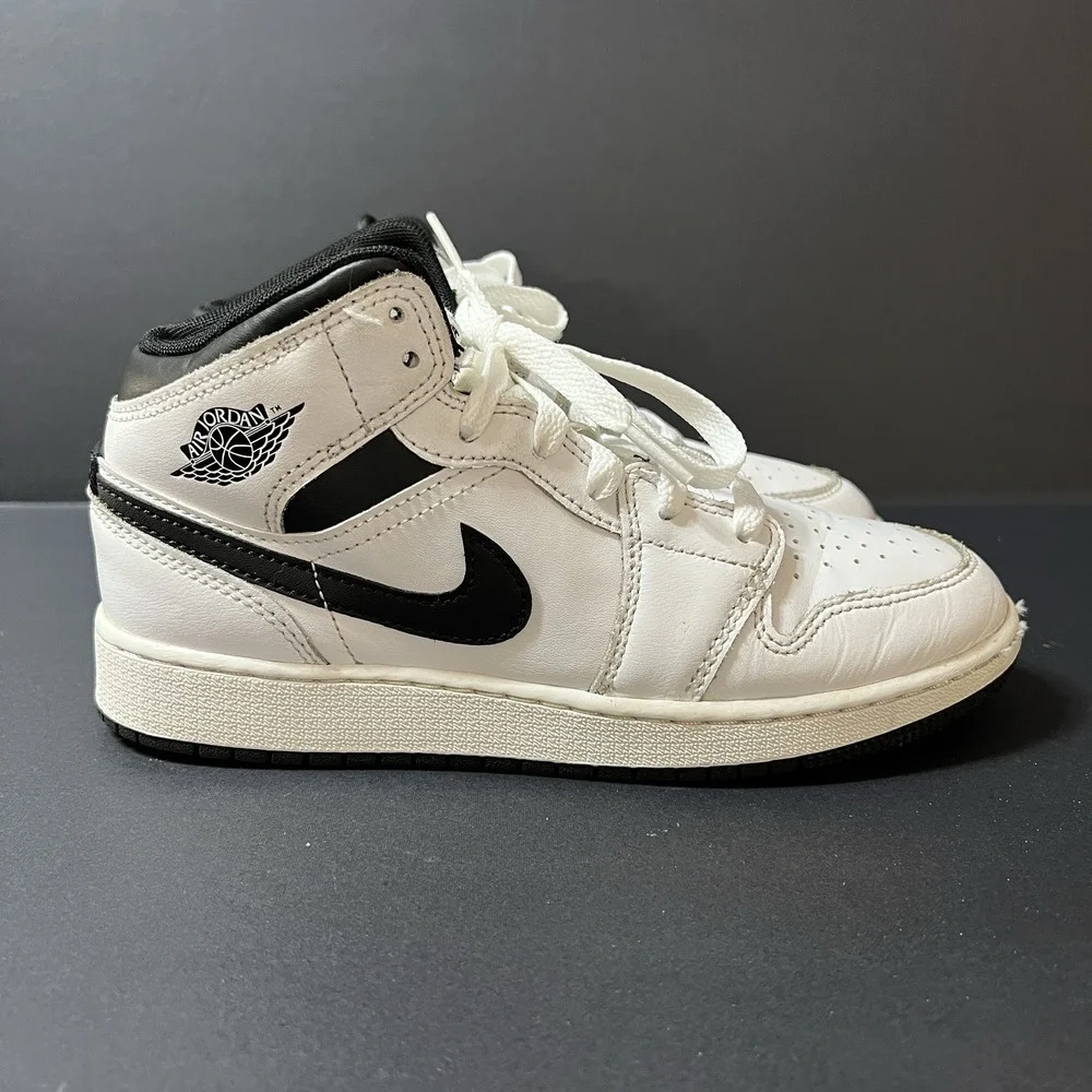 Nike Air Jordan 1 Mid GS White/Black Leather Mid Top Sneaker US 5Y DQ8423-132